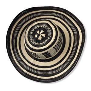 sombrero-vueltiao-en-bogota-artesanias-lana-lana-cuero-cuero